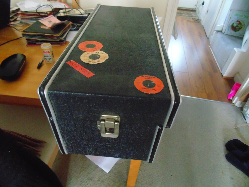 record box 002.JPG