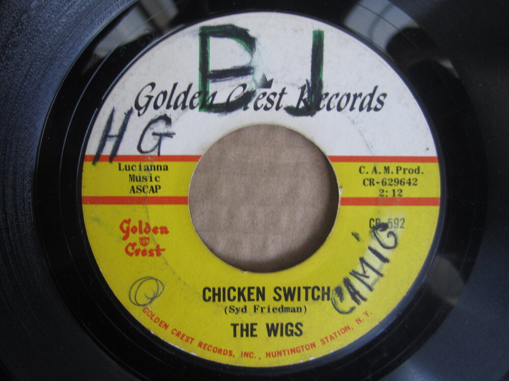 Wigs - chicken switch GOLDEN CREST.JPG