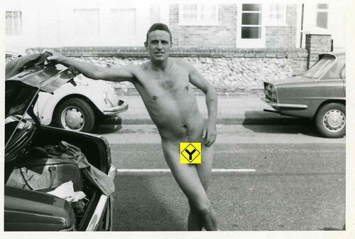 barry mchugh-nude( no clothes! )