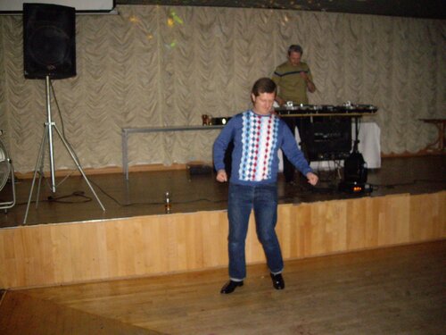 tight trousers takes to the floor