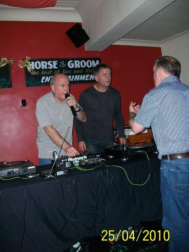 Horse & Groom Chill Out 9