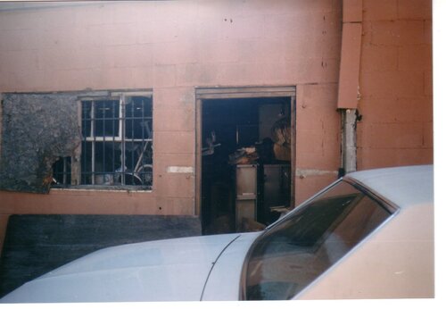 garage out back ikes memphis 1995