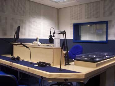 bradford bcb radio 106.6fm studio 2