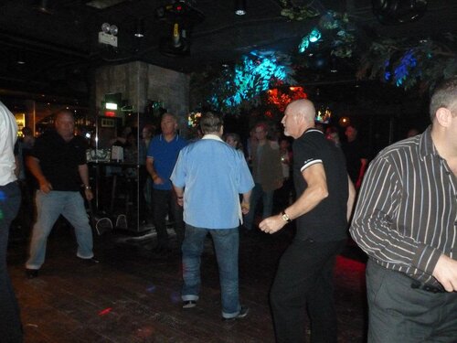 t' lads dancing the night away :)