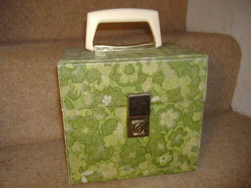 flowery green 7inch record box front