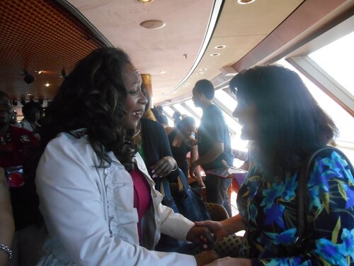 having a chat with regina belle