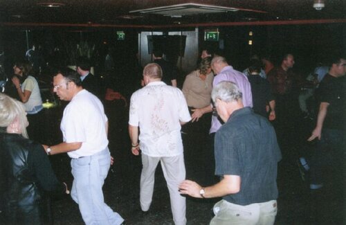 bar-nylon-dancefloor-1