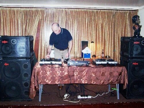 john may guest dee jay about to play