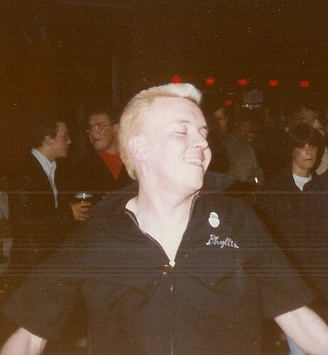 tony rounce enjoying himself