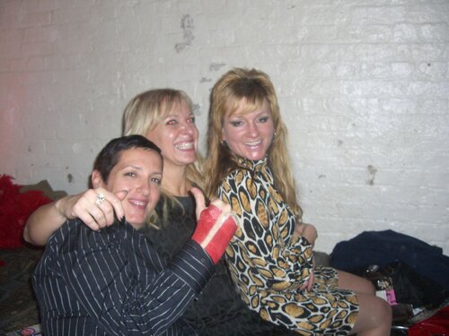 val/caroline & katy