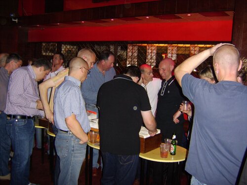 record bar