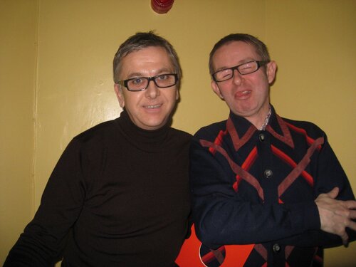 no! thats not the proclaimers! it's andy pollard