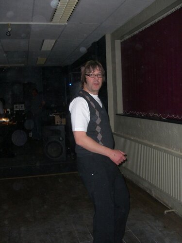 dave shaking one