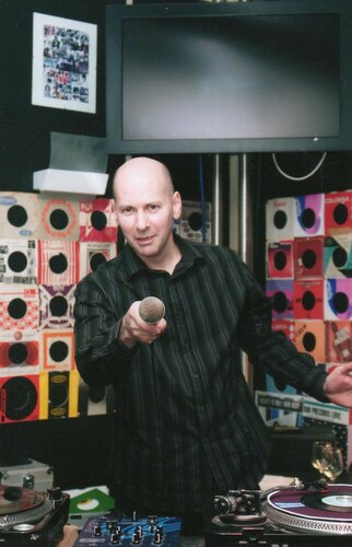 kev harker on the decks