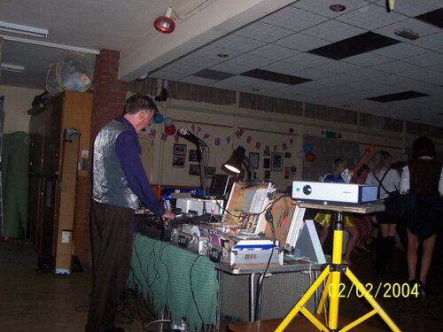 just me a dj