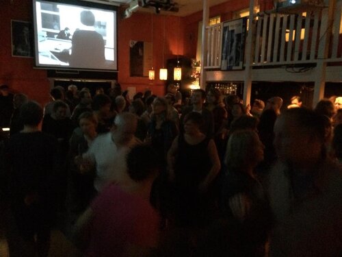 no drinks on the dancefloor please!
