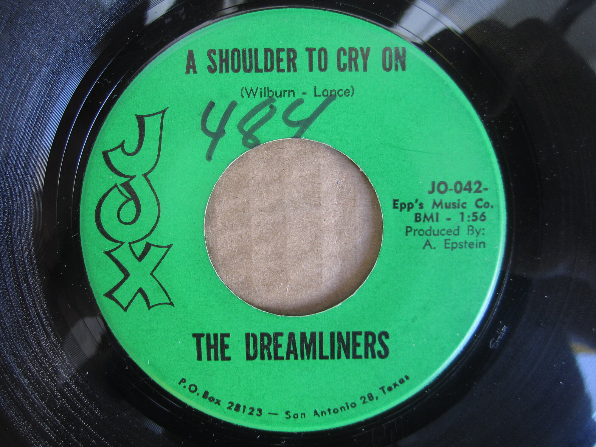 Dreamliners - a shoulder to cry on JOX.JPG